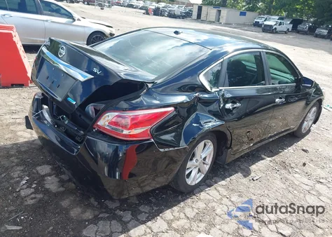 2013 Nissan Altima 2.5 Sv z USA, uszkodzony, nr VIN 1N4AL3AP3DC111256